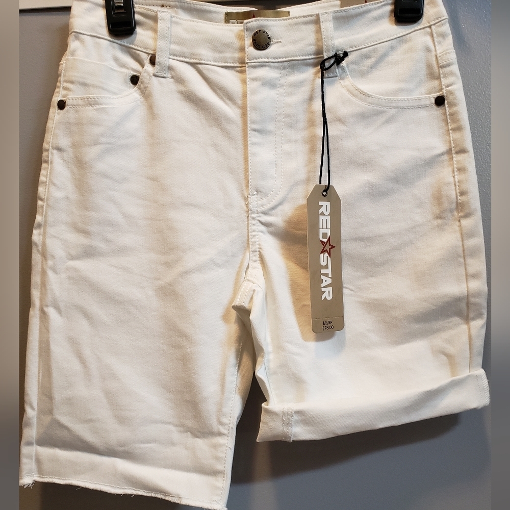 Red Star NWT White Bermuda Shorts, 2/26
